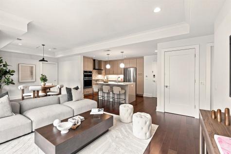 150 Henley Place Weehawken NJ 07086