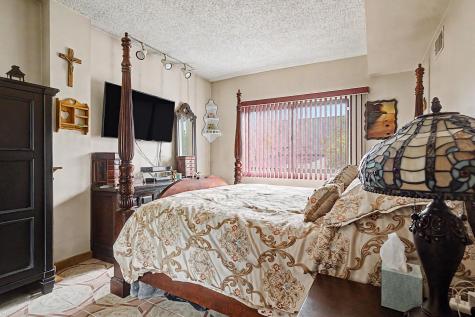 318 38th Street Union City NJ 07087