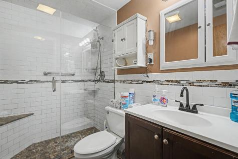 318 38th Street Union City NJ 07087