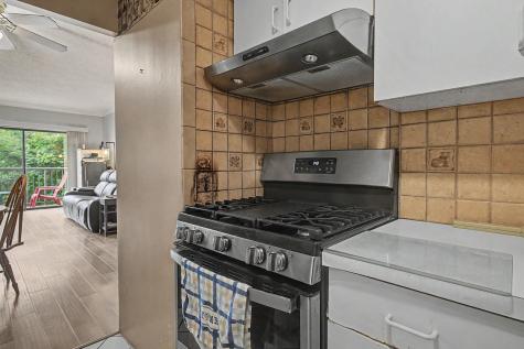 318 38th Street Union City NJ 07087