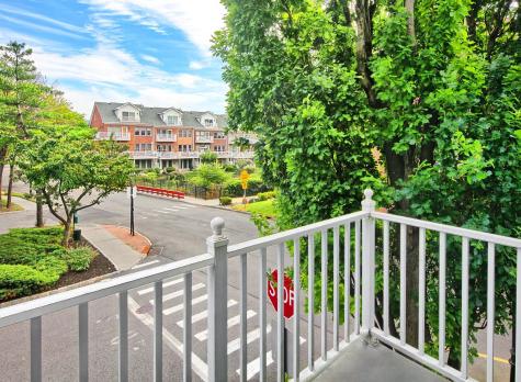 263 Half Moon Court West New York NJ 07093