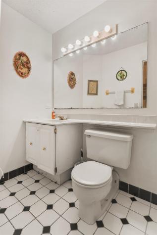 401 Harmon Cove Tower Secaucus NJ 07094