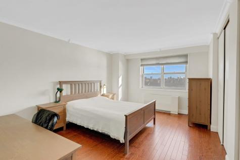 6600 Boulevard East West New York NJ 07093