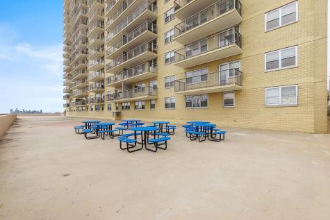 6600 Boulevard East West New York NJ 07093