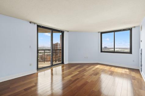 2032 Harmon Cove Tower Secaucus NJ 07094