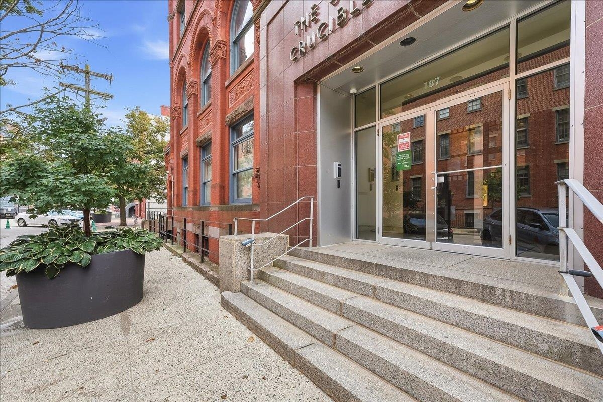 167 Wayne Street Jersey City NJ 07302