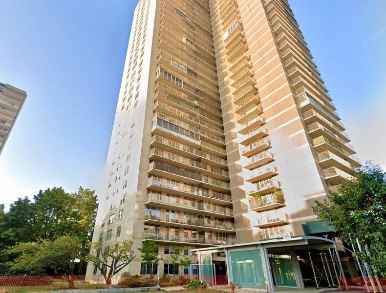 6040 Boulevard East West New York NJ 07093