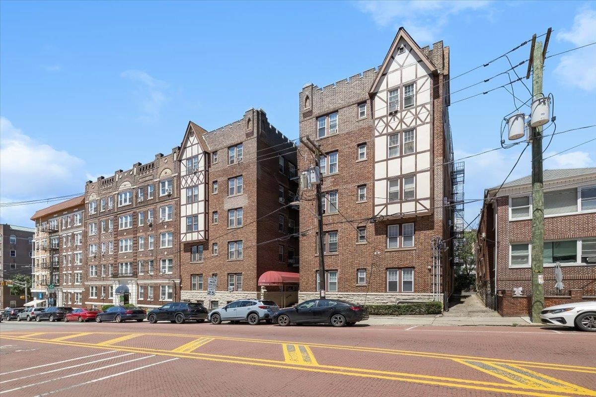 6015 Boulevard East West New York NJ 07093