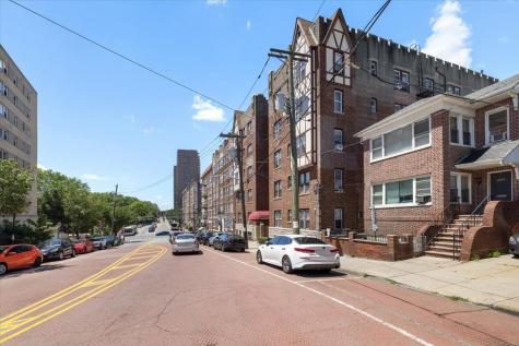 6015 Boulevard East West New York NJ 07093