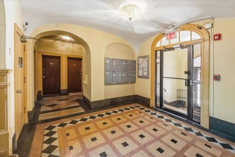 6015 Boulevard East West New York NJ 07093