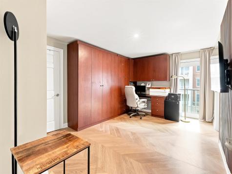 202 Shearwater Court West Jersey City NJ 07305