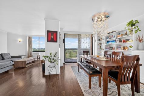 827 Harmon Cove Tower Secaucus NJ 07094