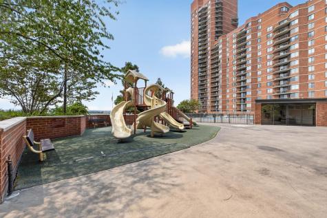 827 Harmon Cove Tower Secaucus NJ 07094
