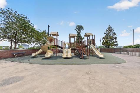 827 Harmon Cove Tower Secaucus NJ 07094
