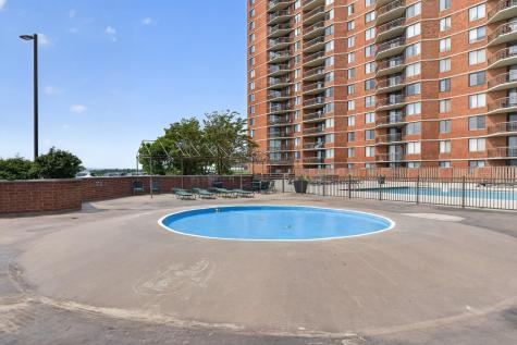 827 Harmon Cove Tower Secaucus NJ 07094