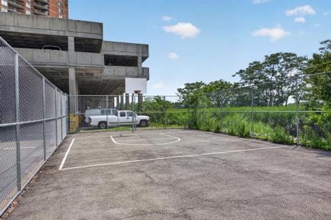 827 Harmon Cove Tower Secaucus NJ 07094