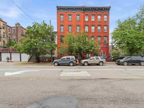 189 Christopher Columbus Drive Jersey City NJ 07302