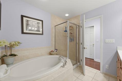 95 Osprey Court Secaucus NJ 07094