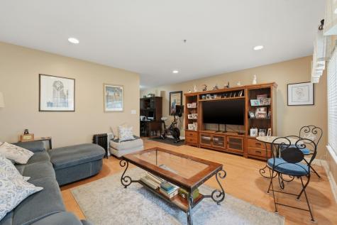 95 Osprey Court Secaucus NJ 07094