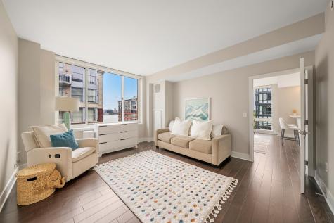 1100 Maxwell Lane Hoboken NJ 07030