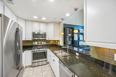135 Abbie Court Guttenberg NJ 07093