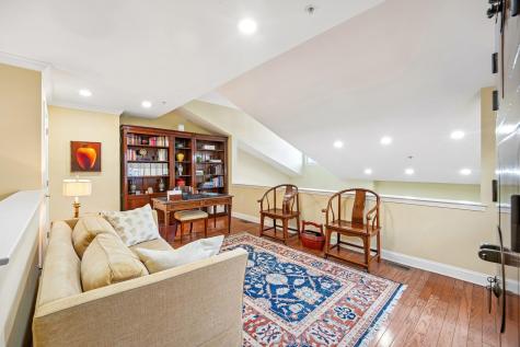 135 Abbie Court Guttenberg NJ 07093