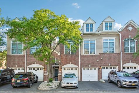 135 Abbie Court Guttenberg NJ 07093