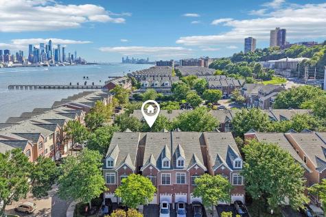 135 Abbie Court Guttenberg NJ 07093