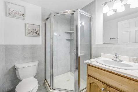 386A Park Avenue Fairview NJ 07022