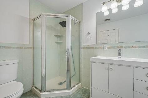 386A Park Avenue Fairview NJ 07022