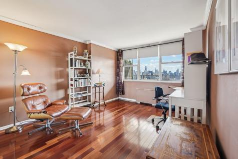 6040 Boulevard East West New York NJ 07093