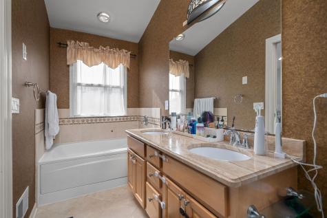 397 Kingston Court West New York NJ 07093