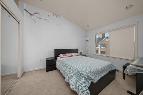 397 Kingston Court West New York NJ 07093