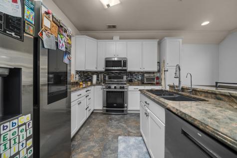397 Kingston Court West New York NJ 07093