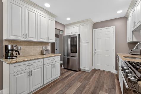 20 Oak Lane Eatontown Boro NJ 07724