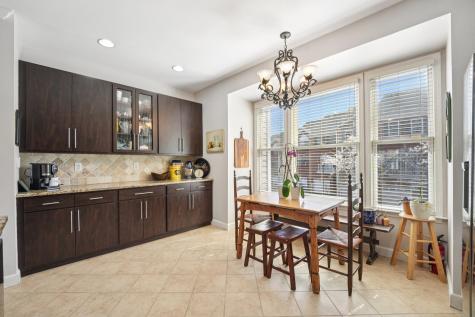 428 Newburgh Court West New York NJ 07093