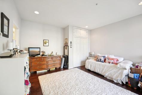 428 Newburgh Court West New York NJ 07093