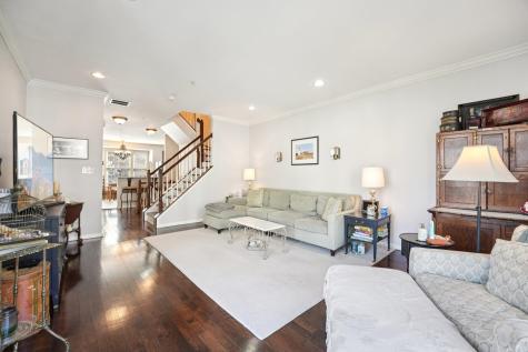 428 Newburgh Court West New York NJ 07093