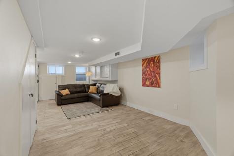 684 Summit Avenue Jersey City NJ 07306
