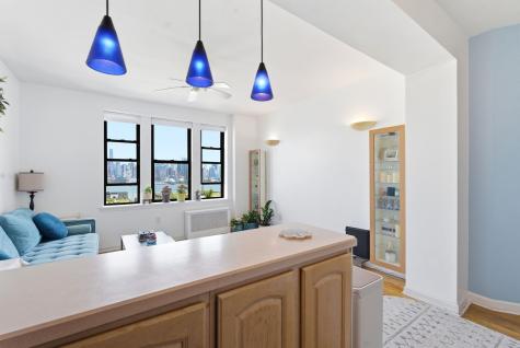 883 Boulevard East Weehawken NJ 07086