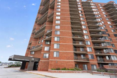 1020 Harmon Cove Tower Secaucus NJ 07094-1737