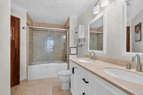 1020 Harmon Cove Tower Secaucus NJ 07094-1737