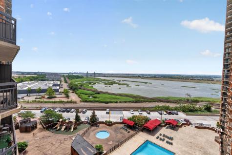 1020 Harmon Cove Tower Secaucus NJ 07094-1737
