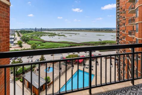 1020 Harmon Cove Tower Secaucus NJ 07094-1737