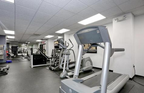 1020 Harmon Cove Tower Secaucus NJ 07094-1737