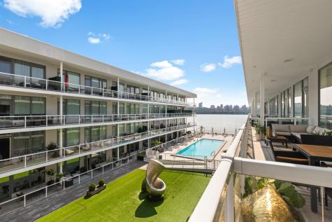 3 Somerset Lane Edgewater NJ 07020