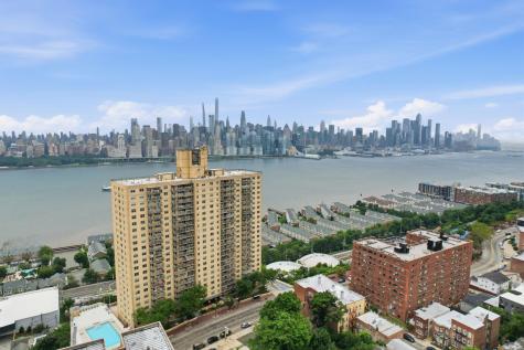 6600 Boulevard East West New York NJ 07093