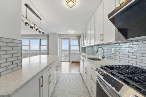 6600 Boulevard East West New York NJ 07093