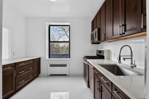 104 Palisade Avenue Jersey City NJ 07306