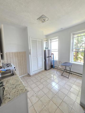 213 48th Street Union City NJ 07087
